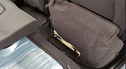 Ist die Sitzfläche der Rücksitzbank geteilt