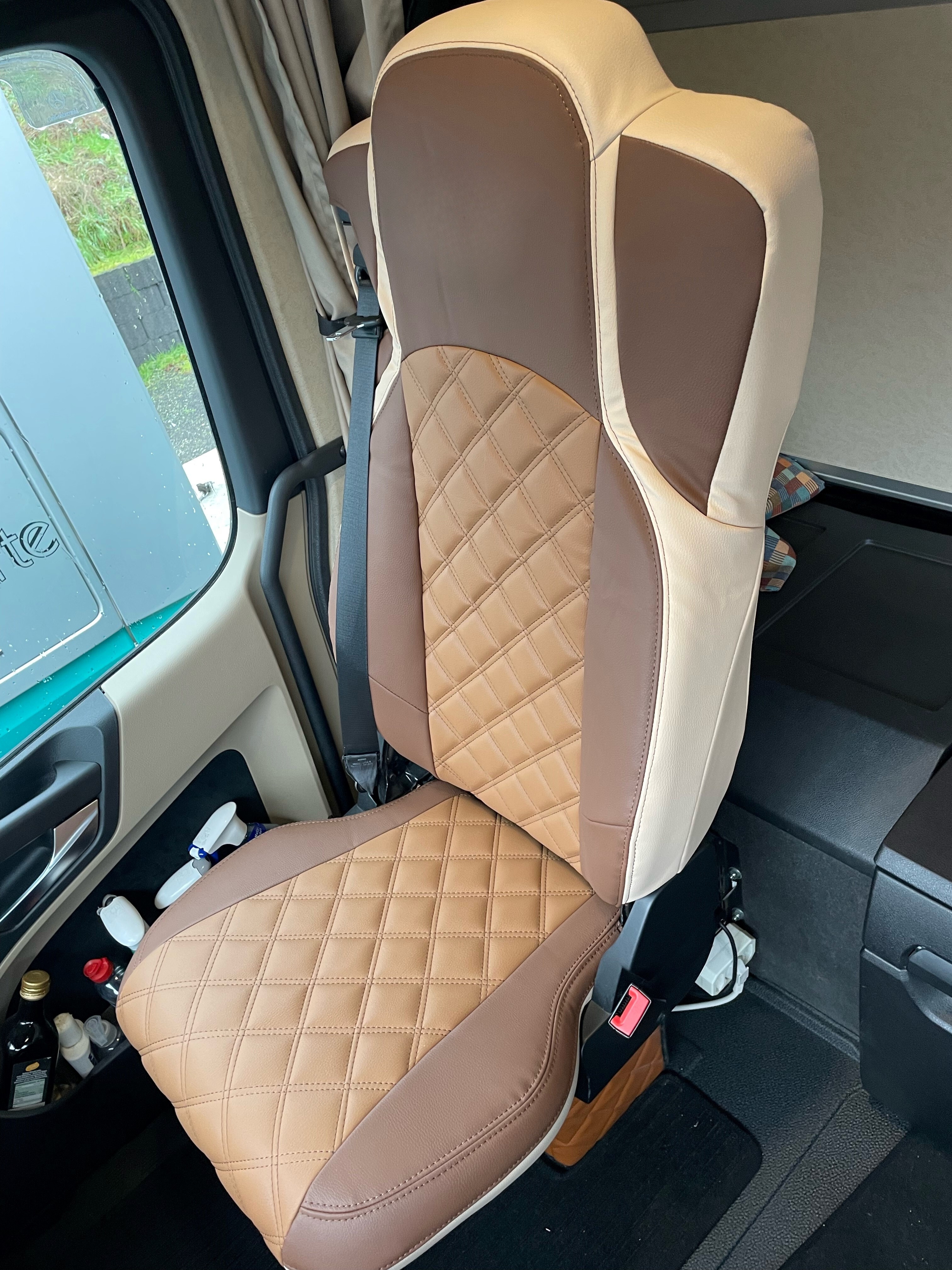 Mercedes Actros Mp5 Beifahrersitz Kunstleder Sitzbezuege