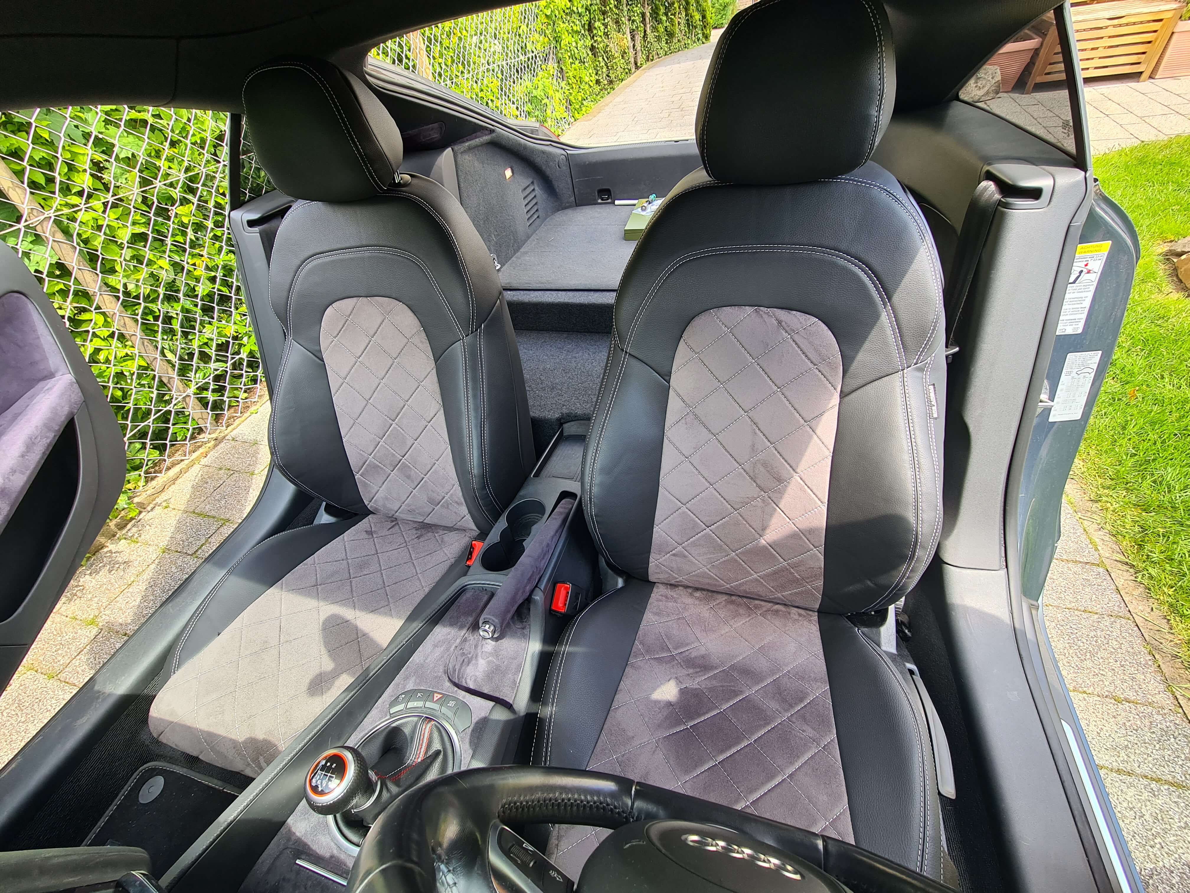 Audi Tt Sportsitzbezuege Designbezug