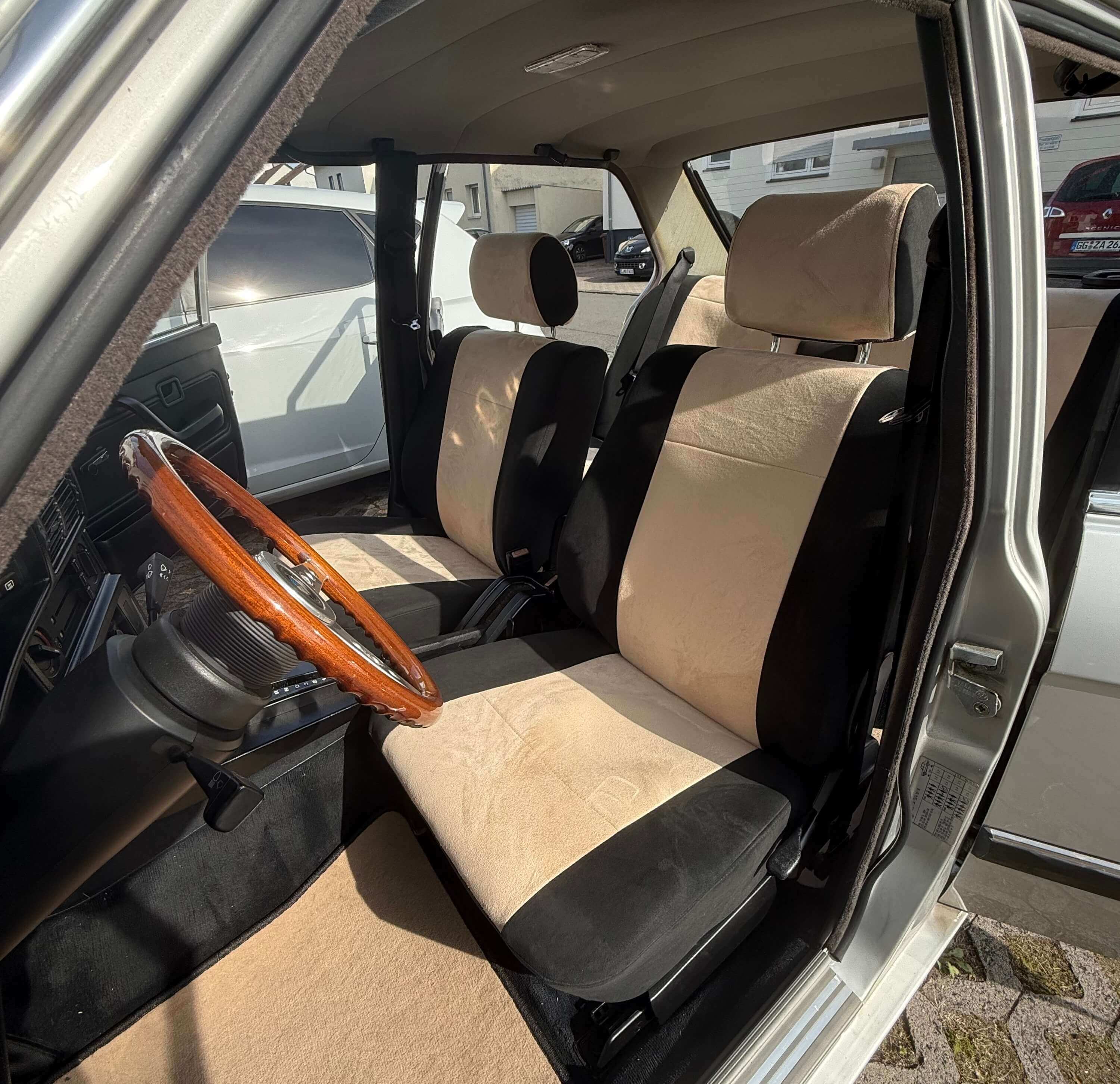 Bmw E28 Vordersitze Sitzbezuege Antarrlook