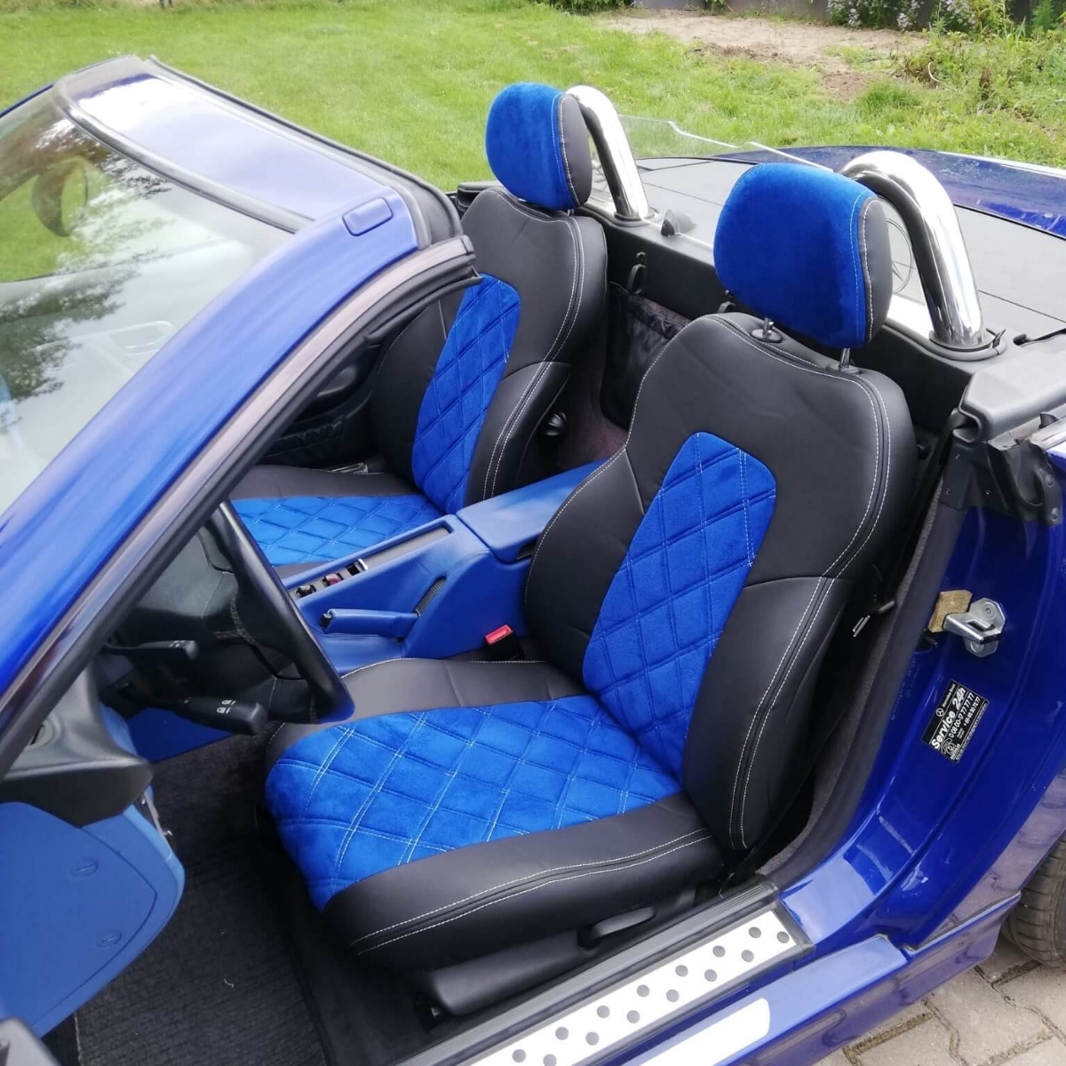Cabrio Autositzbezuege Blau Schwarz Rautensteppung