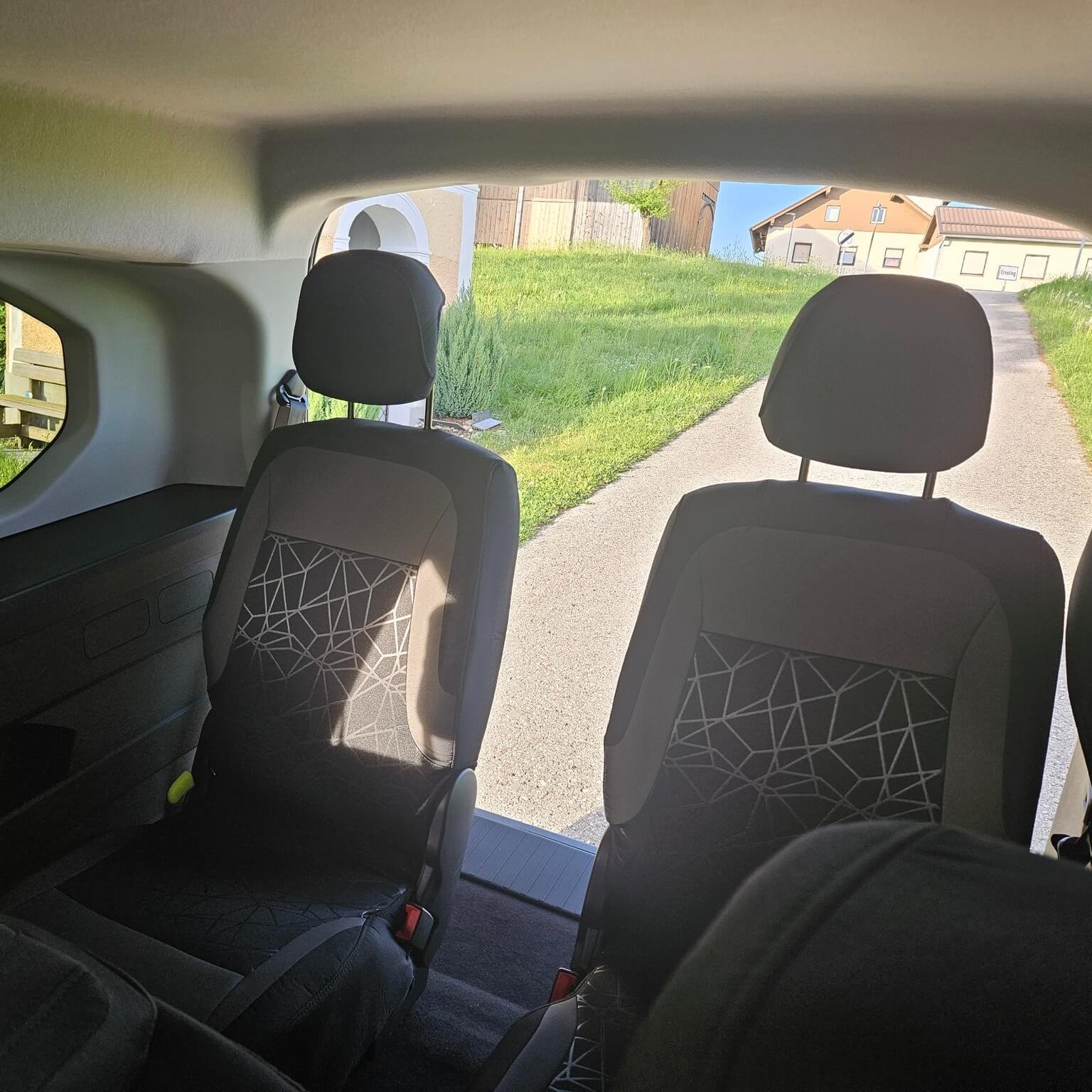 Citroen Berlingo 7 Sitzer Autositzbezuege