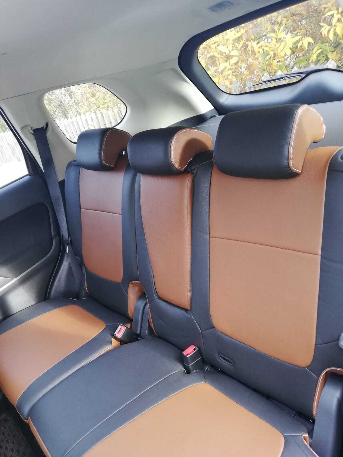 Mitsubishi Outlander Ruecksitzbank Sitzbezuege Lederlook Braun