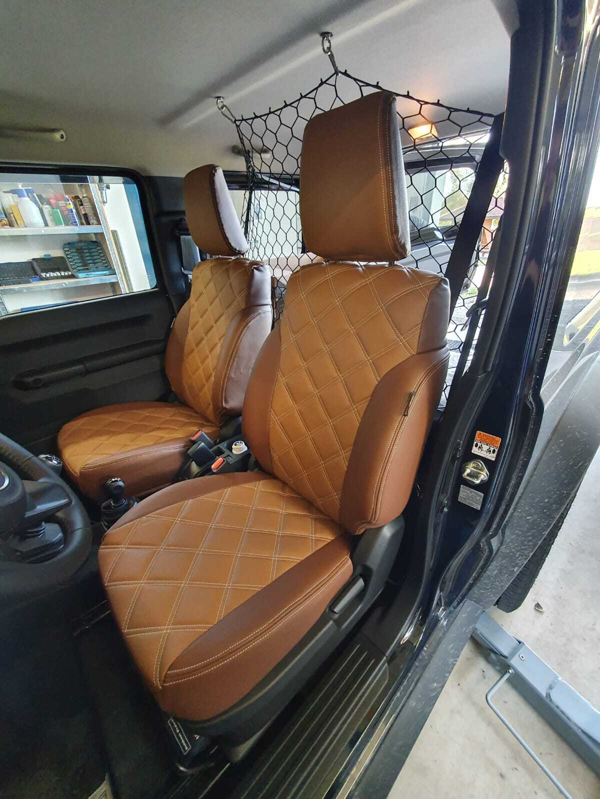 Suzuki Jimny Gj Vordersitze Sitzbezuege Nach Mass Lederlook