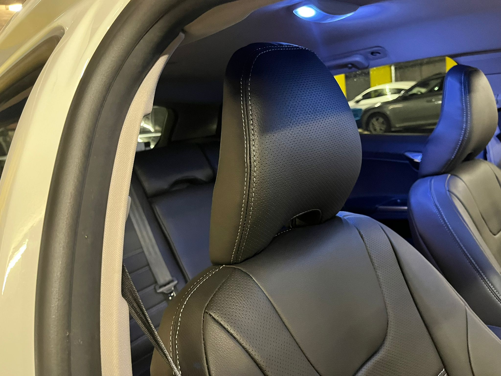 Volvo V60 Kopfstuetzenbezug Kunstleder