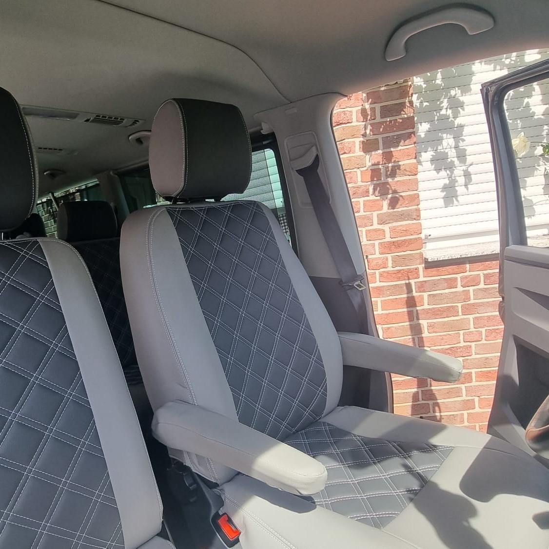 Vw T6 1 Einzelsitz Sitzbezuege Grau Rauten