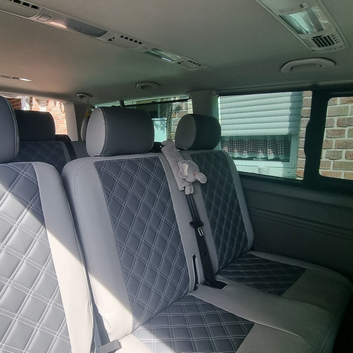 Vw T6 1 Fond Sitzbezuege Kunstleder Grau