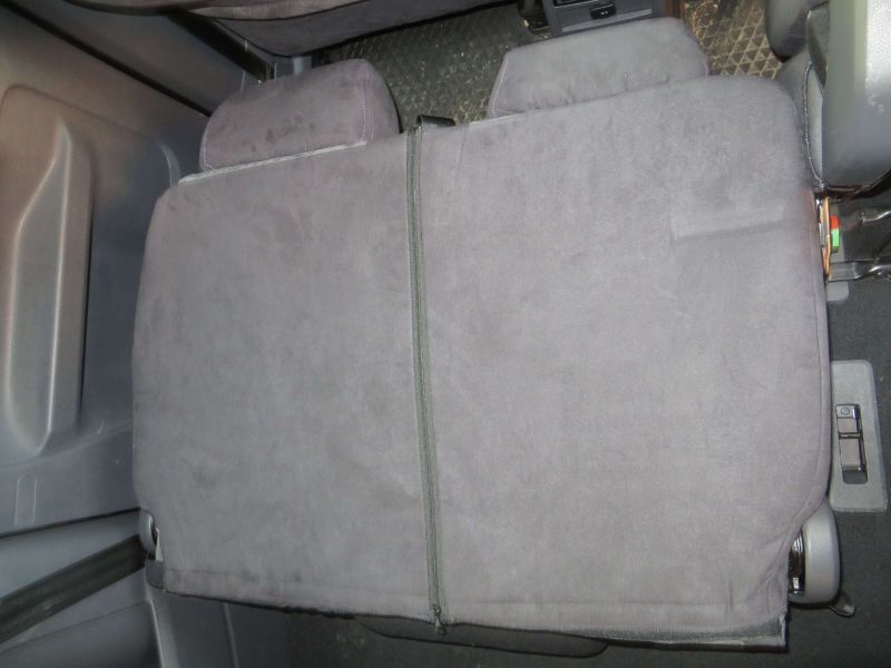 Vw Caddy Autositzbezuege Nach Mass Umklappbare Rueckenlehne
