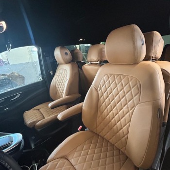 Mercedes V Klasse Sitzbezüge aus Kunstleder D23 Braun mit Rautensteppung