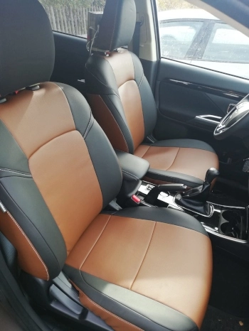Mitsubishi Outlander Sitzbezüge nach Maß – Lederlook Braun Schwarz
