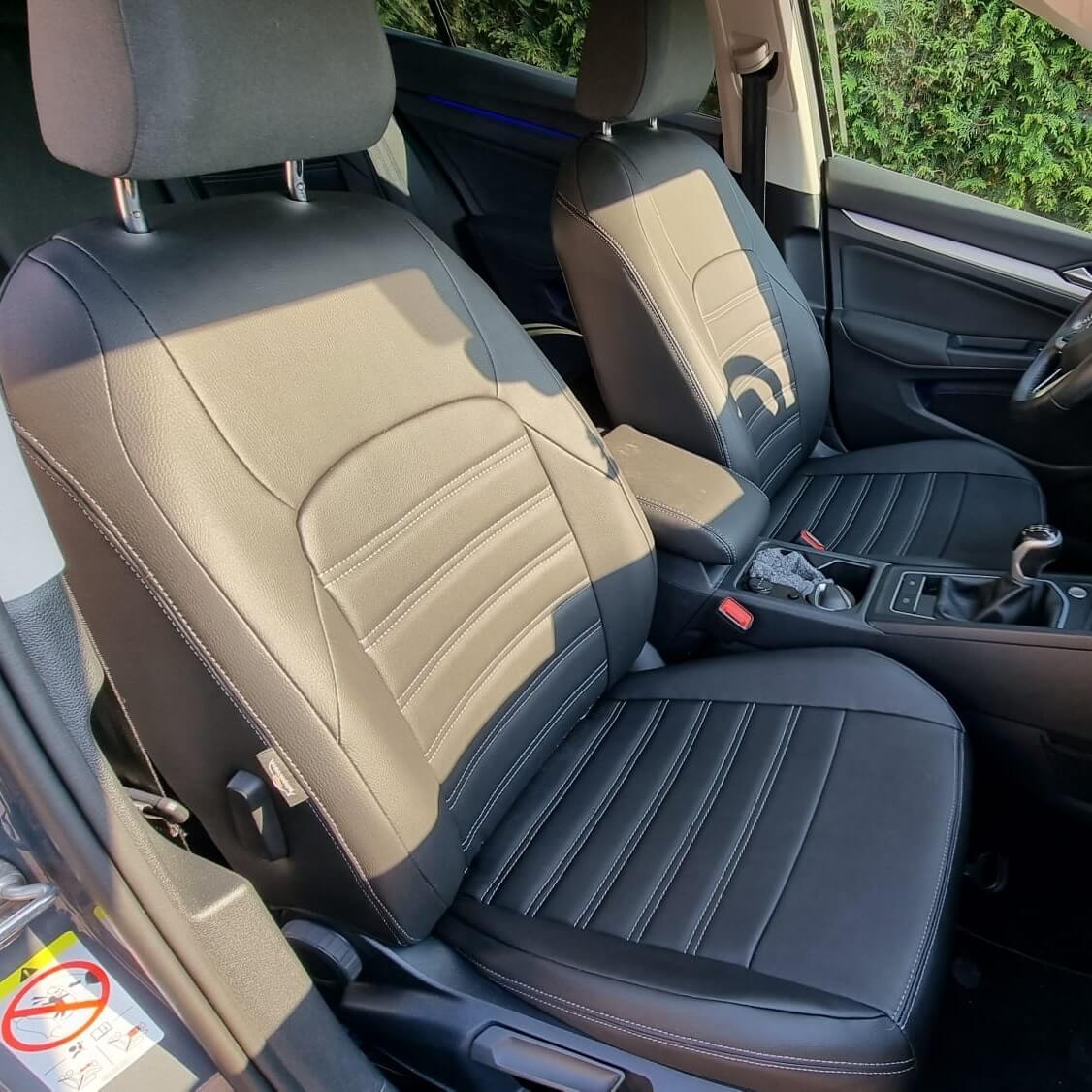 Vw Golf 8 Sitzbezuege Schwarz Kunstleder Nahtdetails