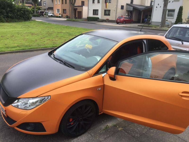 SEAT IBIZA