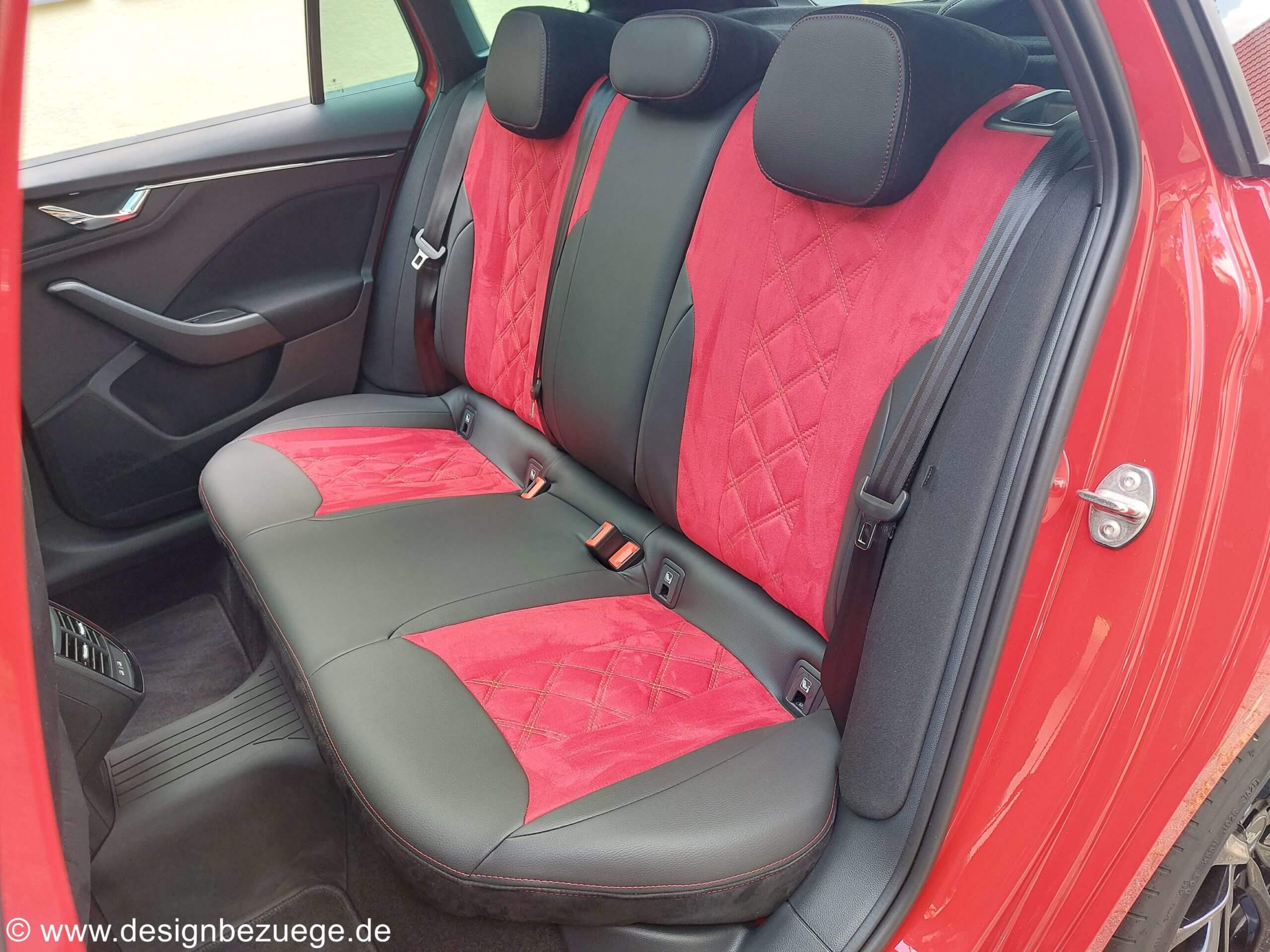 Skoda Scala Sitzbezuege Hinten Schwarz Rot Steppung Massanfertigung