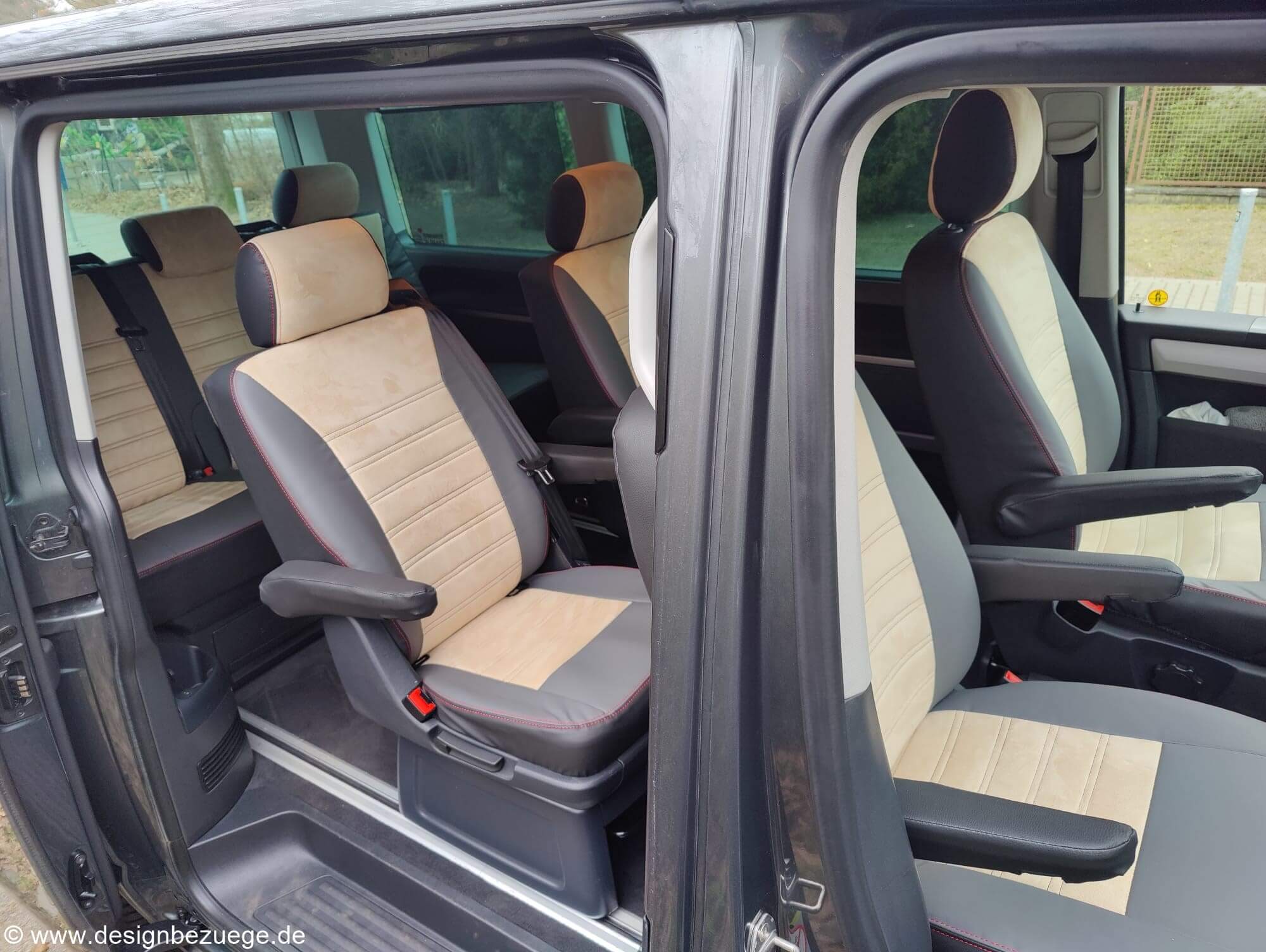 Vw T6 Sitzbezuege Zweifarbig Beige Schwarz Linie
