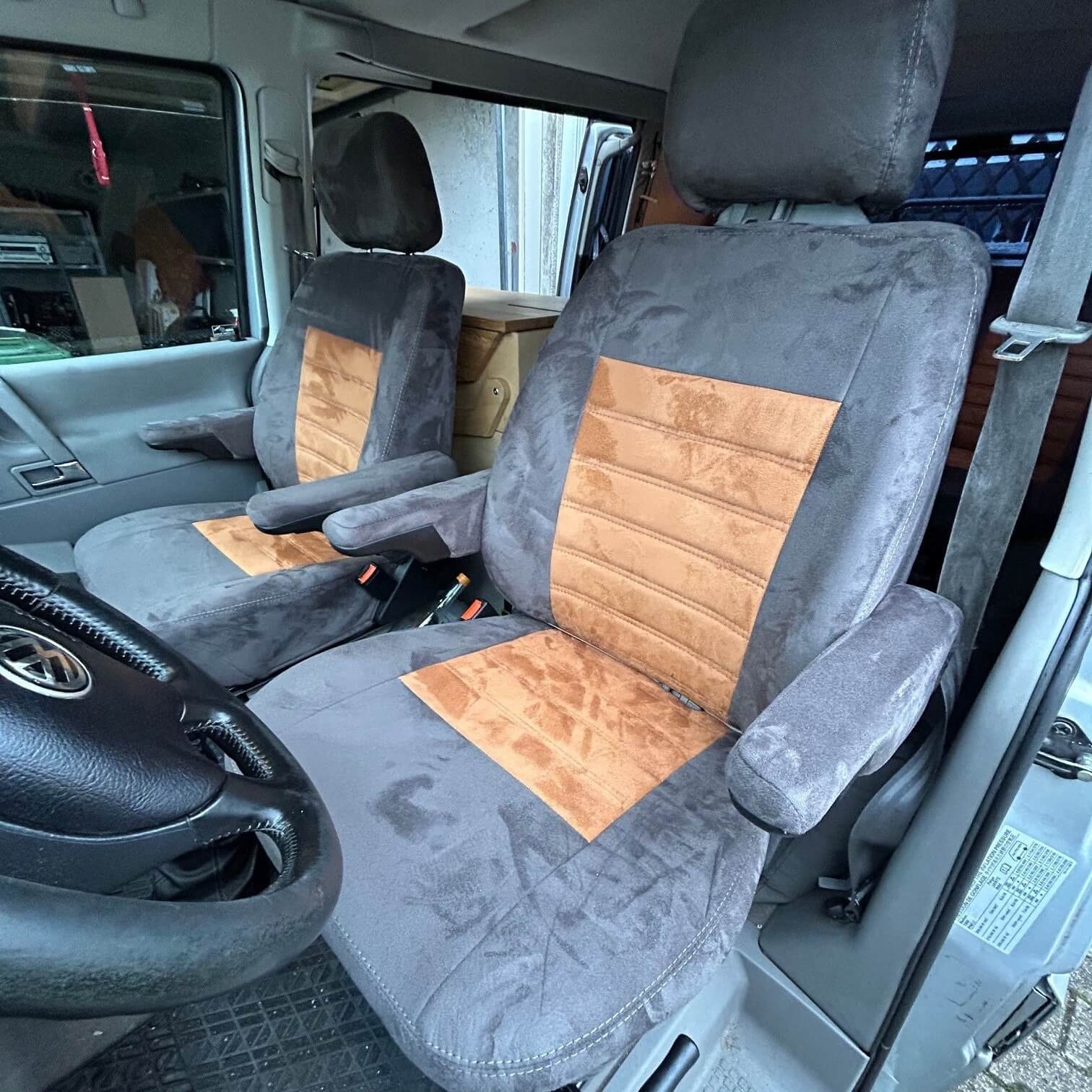 Antarrlook Sitzbezuege Vw T4 Grau Braun Vordersitze Armlehnen