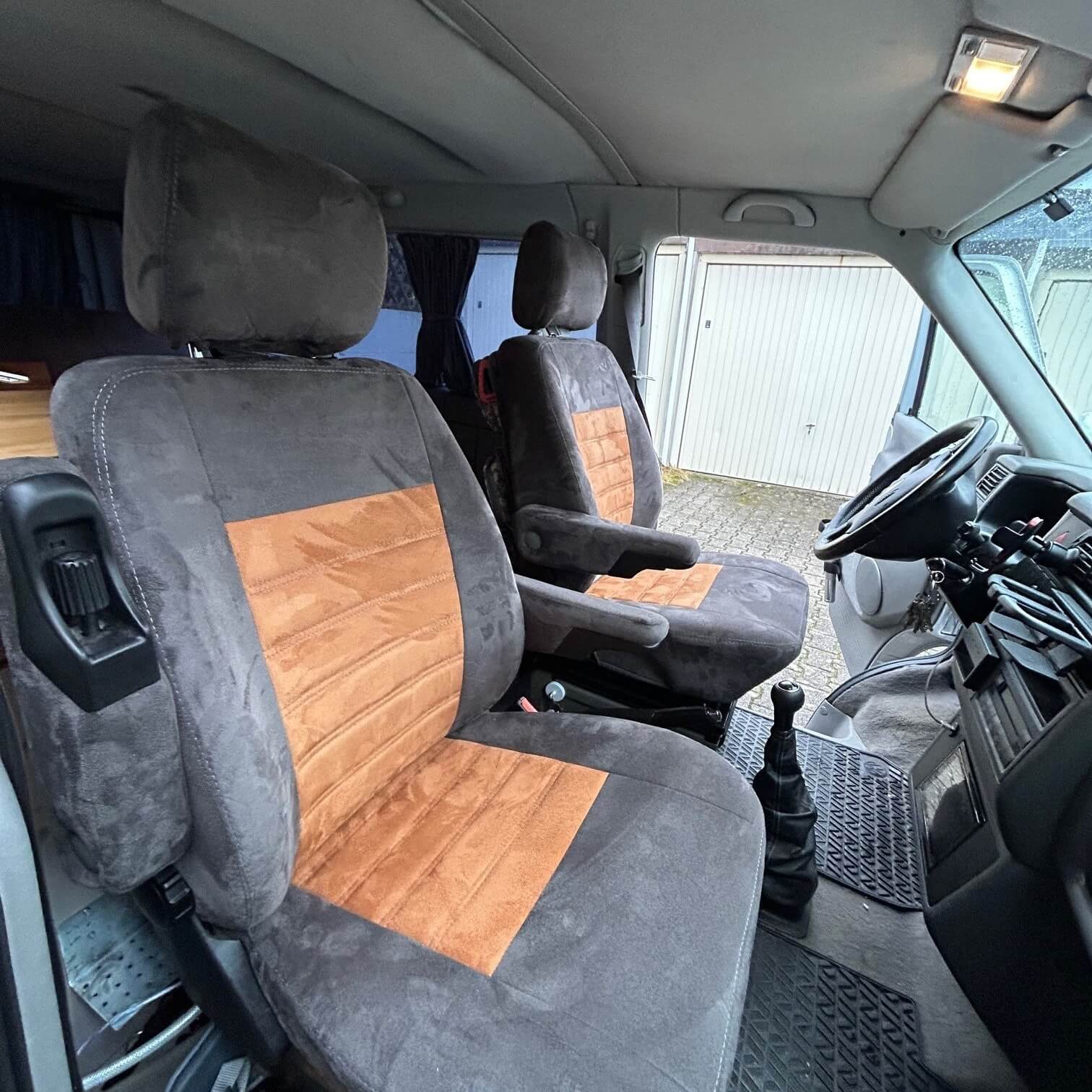 Antarrlook Sitzbezuege Vw T4 Grau Braun Vordersitze Innenraum