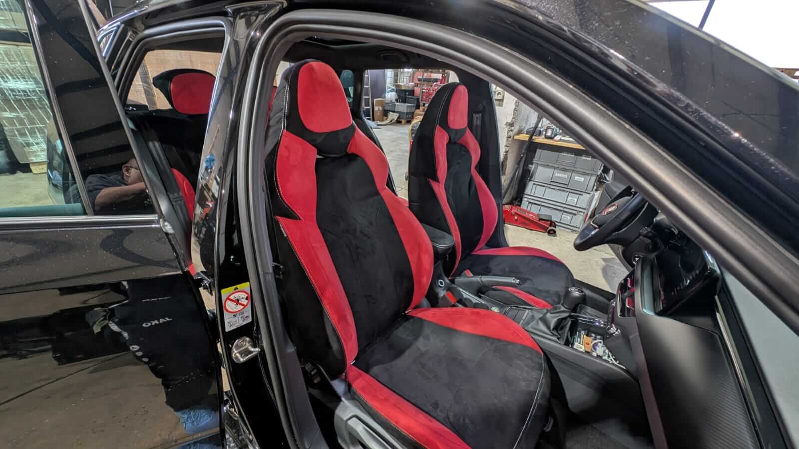 Skoda Kamiq Monte Carlo Wildlederoptik Sitzbezuege Detail