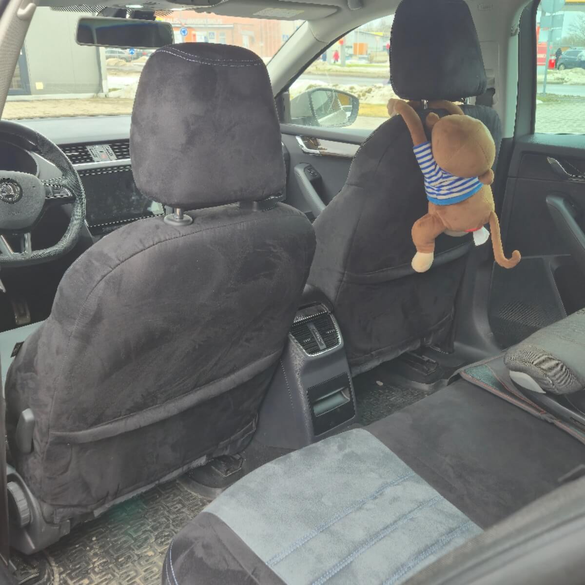 Skoda Octavia Autositzbezuege Rueckentaschen Vordersitze Erhalten