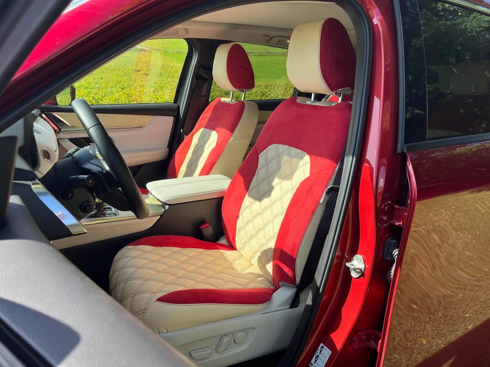 Mazda Cx 60 Sitzbezuege Nach Mass Rot Beige Vordersitze