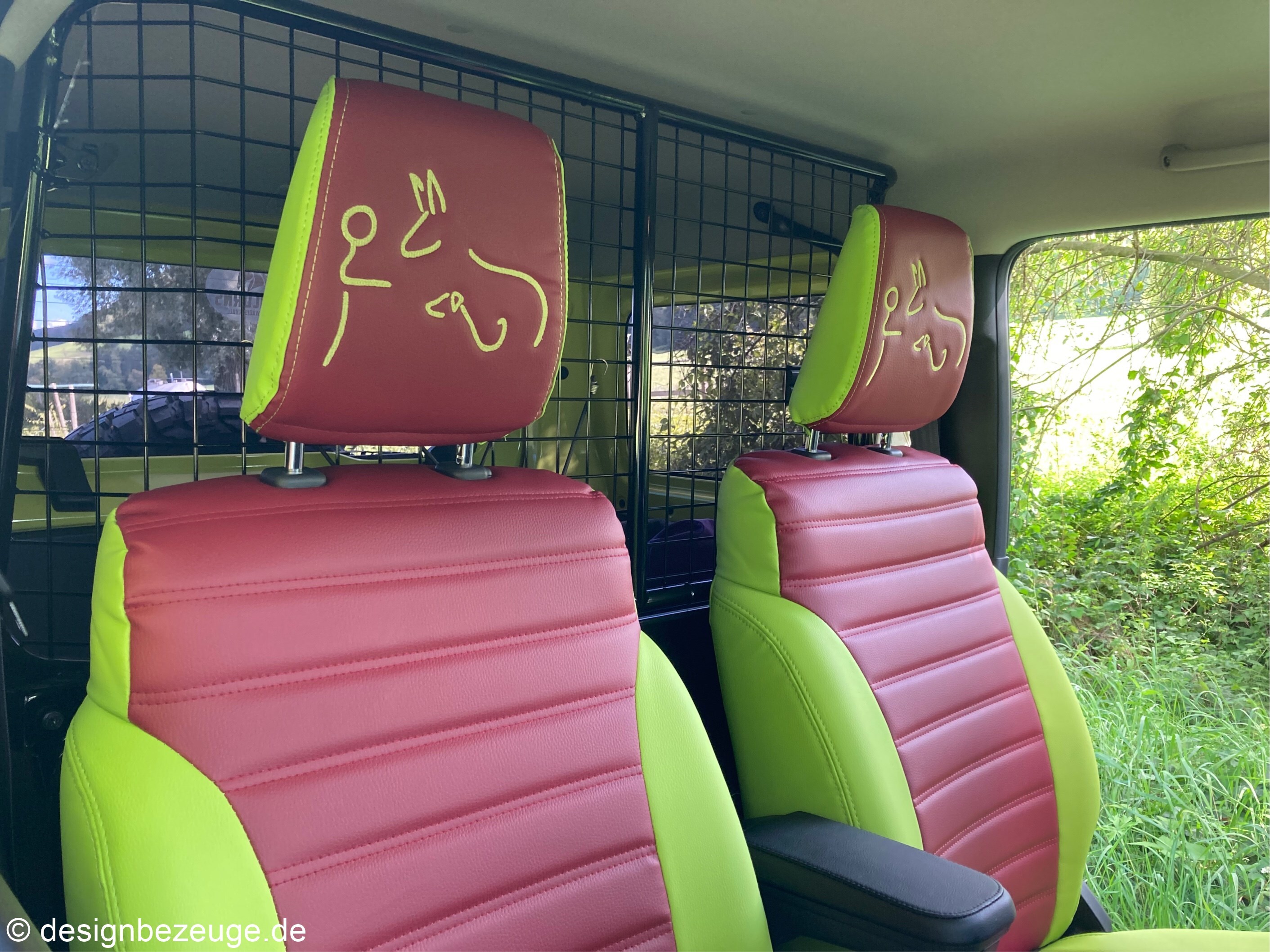 Suzuki Jimny Gj Sitzbezuege Details Kopfstuetzen