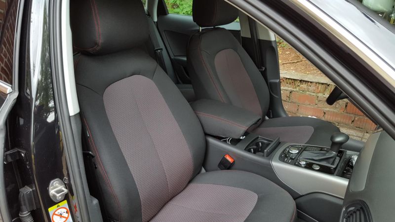 Audi A6 Sitzbezuege Textil Schwarz Grau Vordersitze