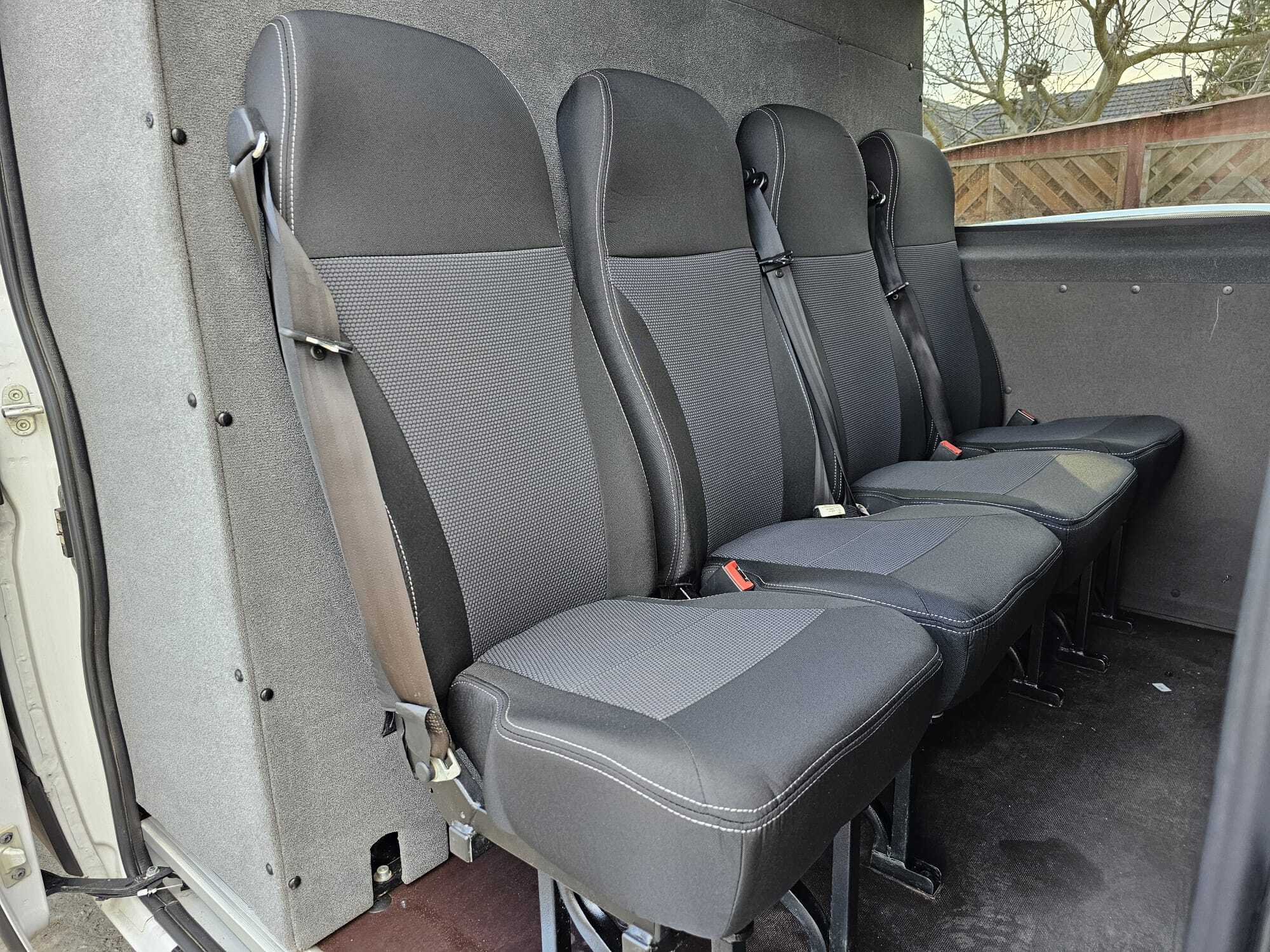 Fiat Ducato Gewerblich Sitzbank Sitzbezuege Textil Schwarz Grau