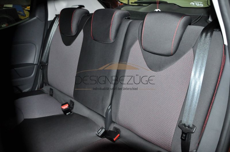 Renault Clio Sitzbezuege Textil Rueckbank Rotnah