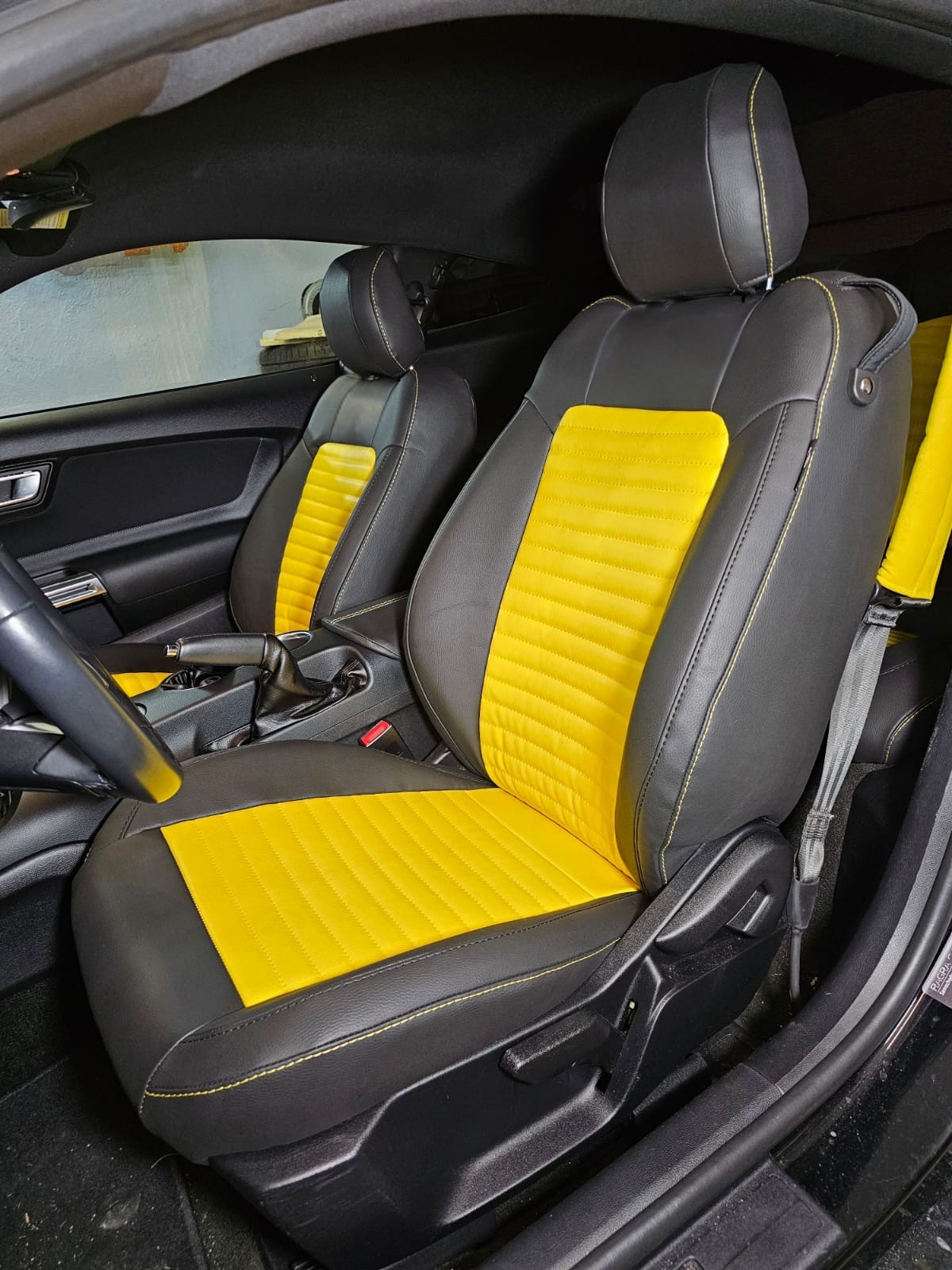 Ford Mustang Sitzbezuege 1