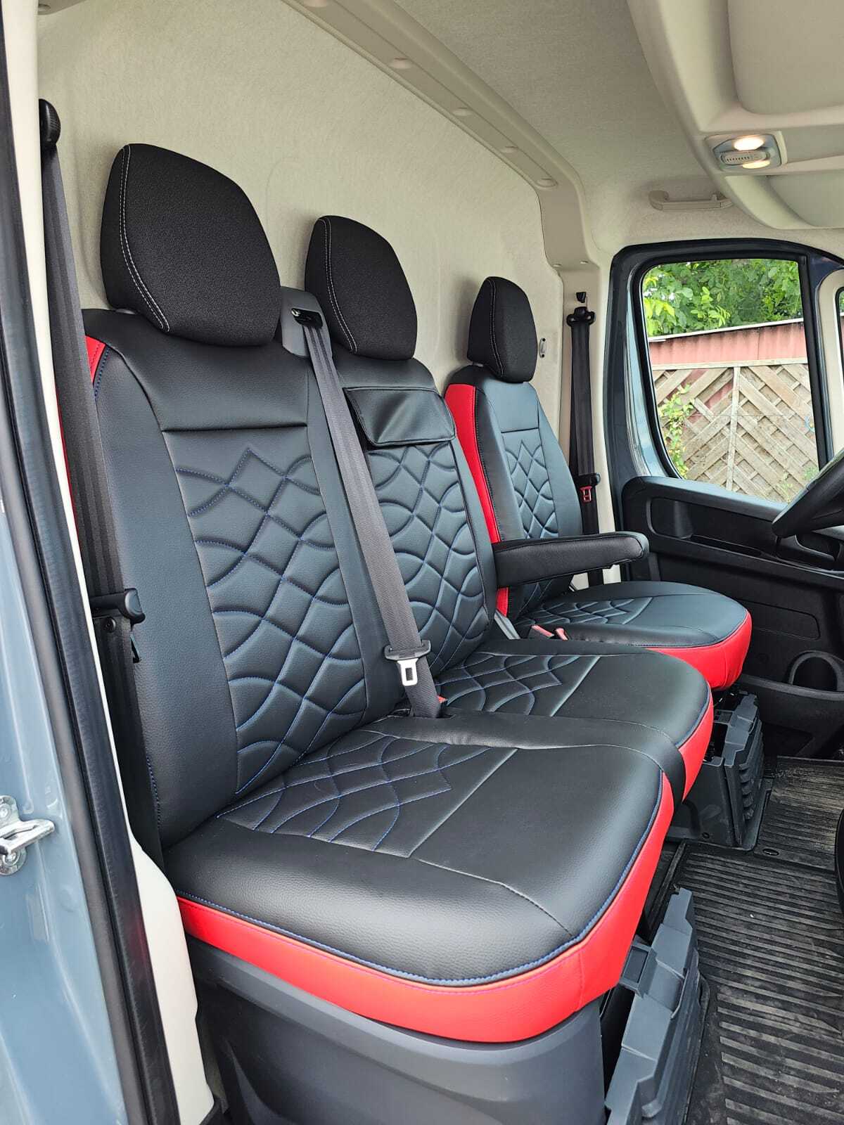 Fiat Ducato 2026 Sitzbezuege Fahrer Beifahrer Doppelsitzbank