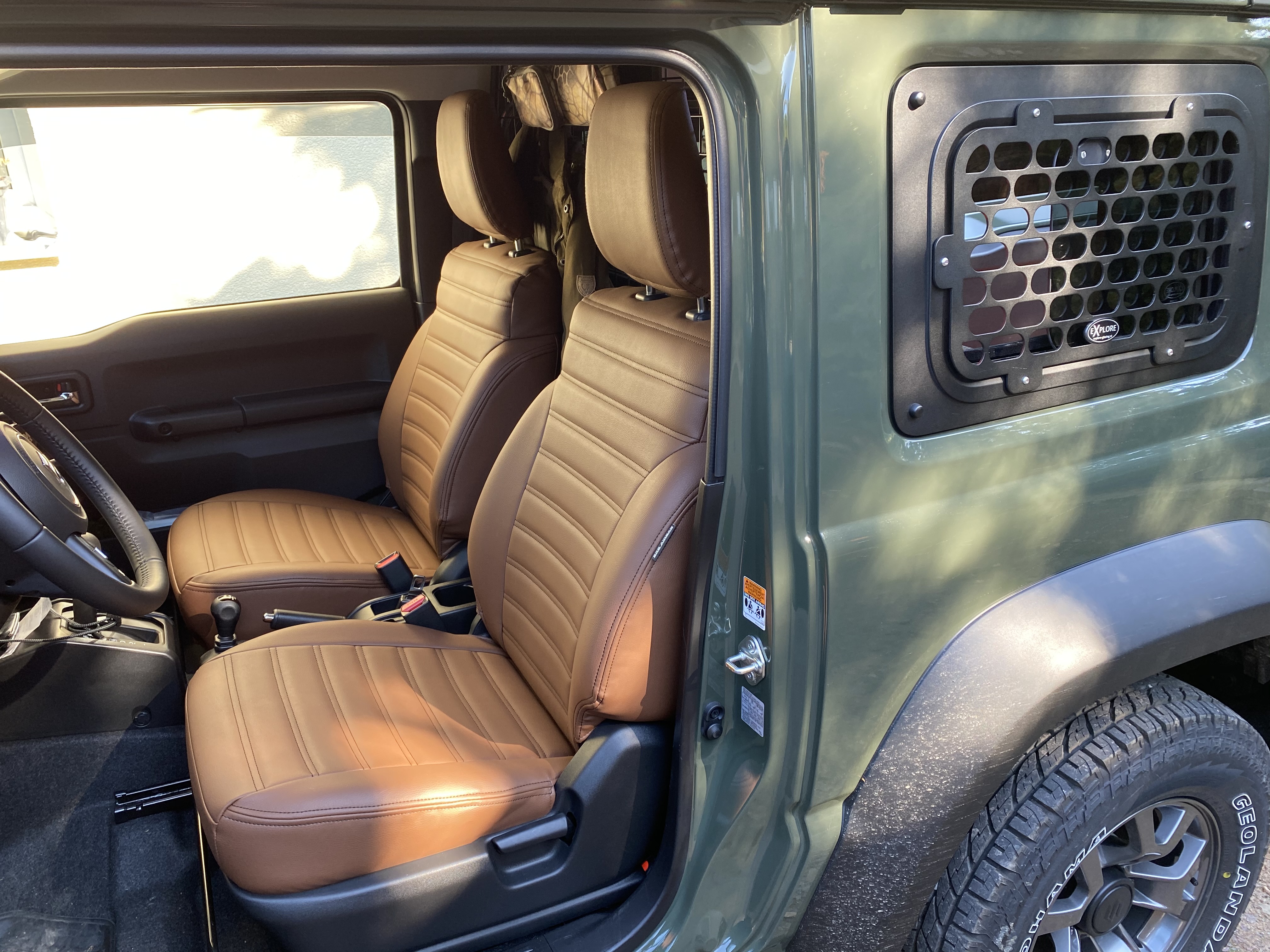 Suzuki Jimny Sitzbezuege 1