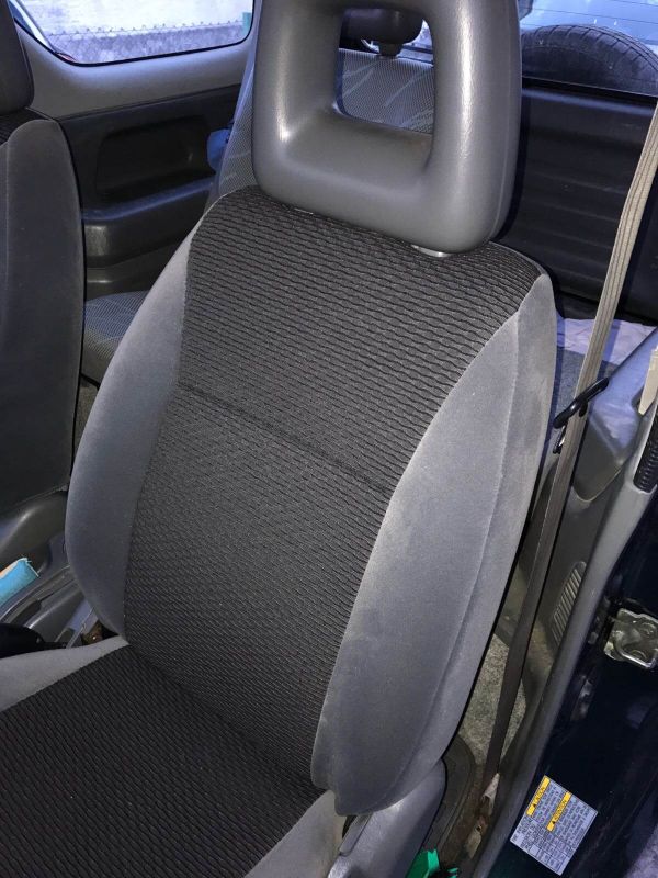 Suzuki Jimny Auto Sitzbezuege