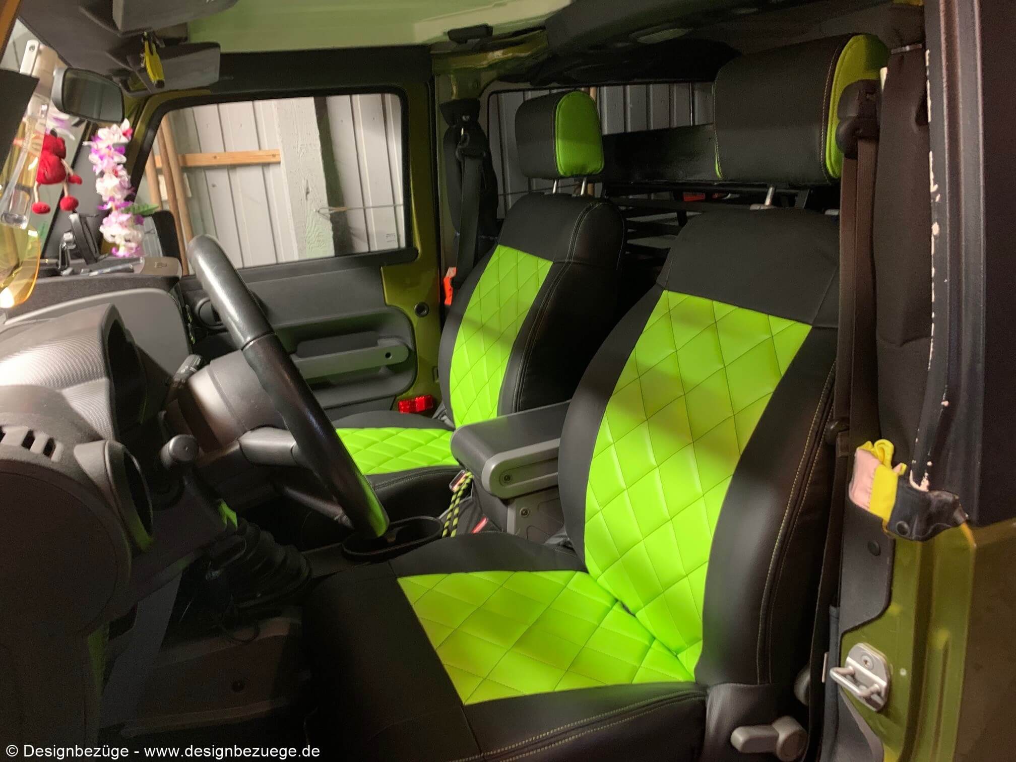 Jeep Wrangler Jk Sitzbezuege Gruen Schwarz Rautensteppung