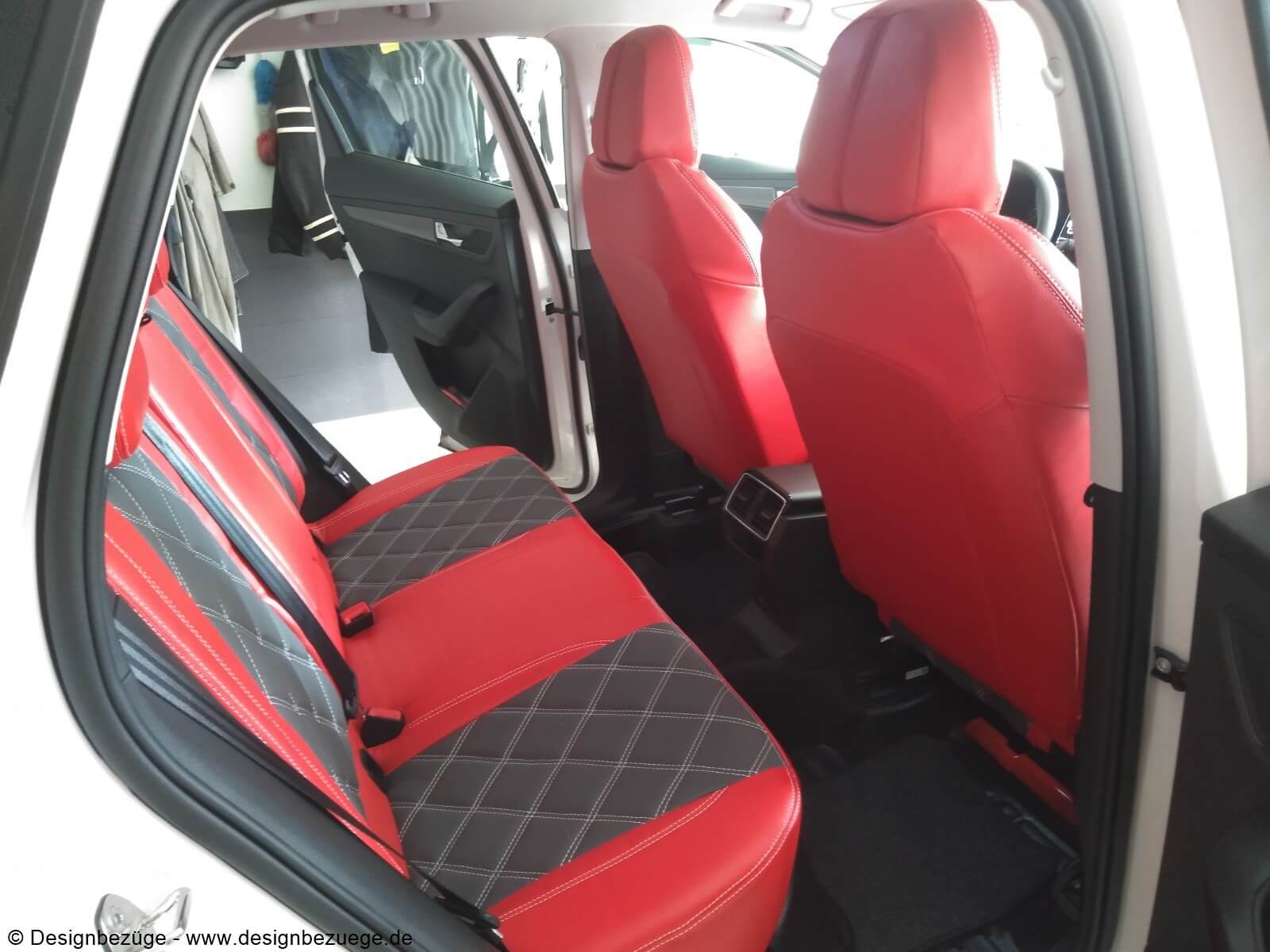 Skoda Karoq Ruecksitzbank Sitzbezuege Rot Schwarz