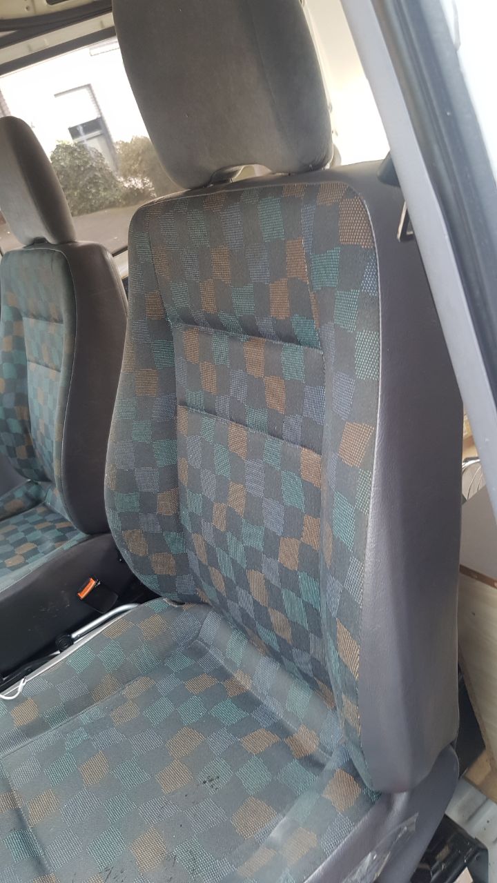 Mercedes Vito Sitz Vorher Details.jpg