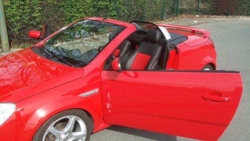 Opel Tigra Sitzbezuege D02 D15 Quernaehte 6cm Aussenansicht