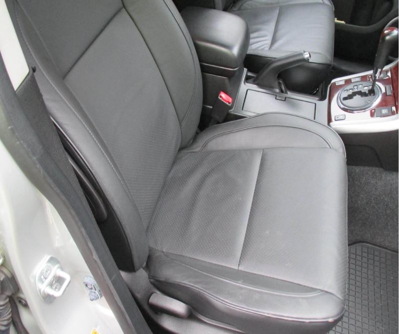 suzuki-grand-vitara-autositzbezuege-nach-mass-1.jpg
