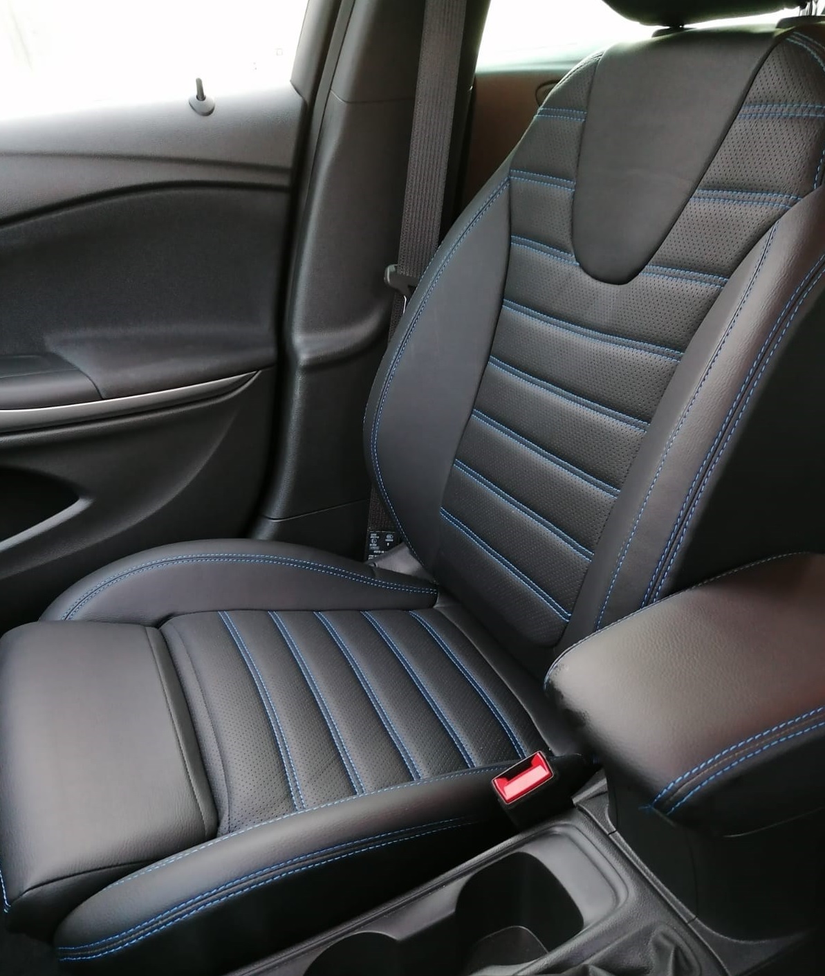 Sitzbezug klimatisierend schwarz für BMW 7er E38 Langversion Stufenheck Limousin 